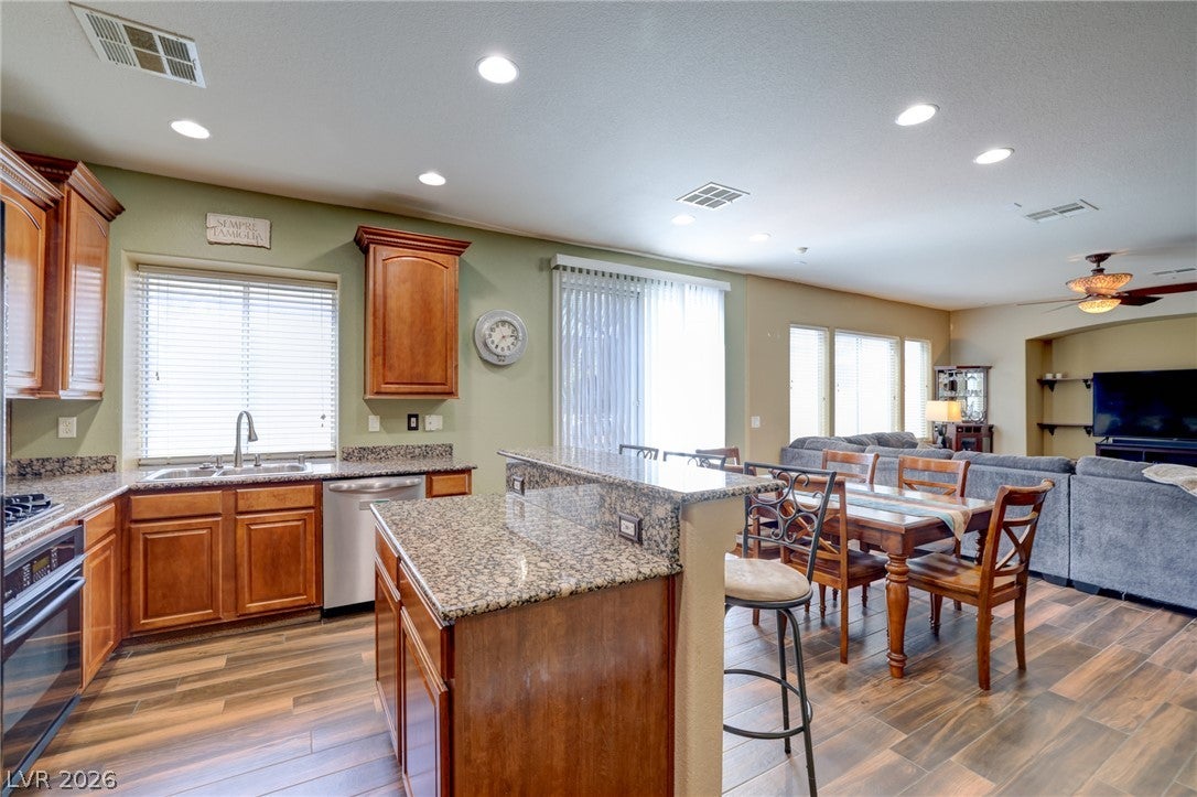 9831 Twin Mill St, Las Vegas, NV 89178 photo