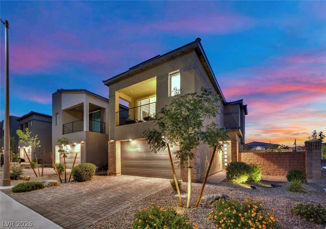 8907 Roadrunner Ravine St, Las Vegas, NV 89166