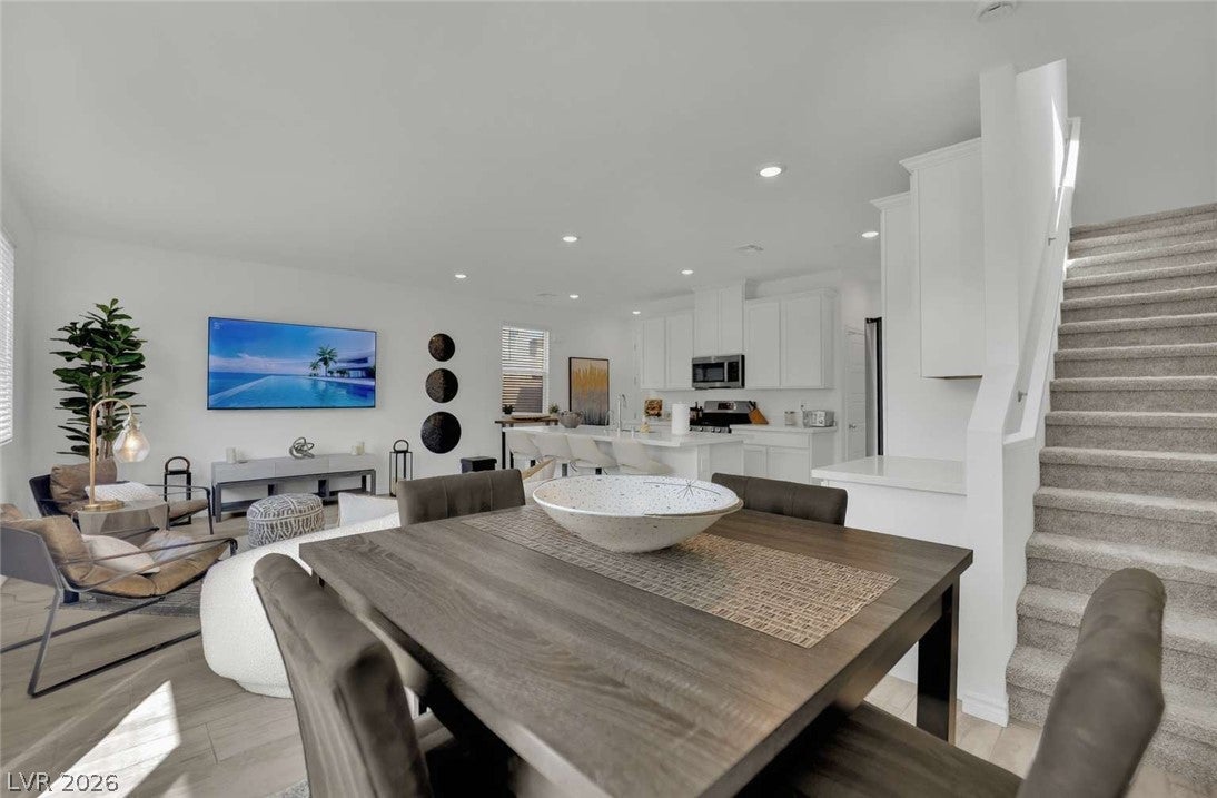 8907 Roadrunner Ravine St, Las Vegas, NV 89166 photo
