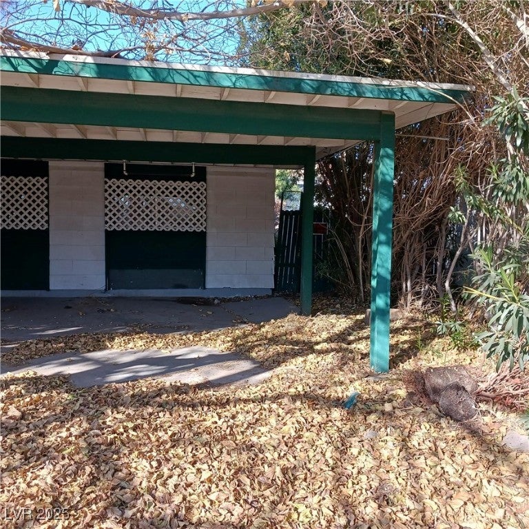 2612 Cabot St, Las Vegas, NV 89102 photo