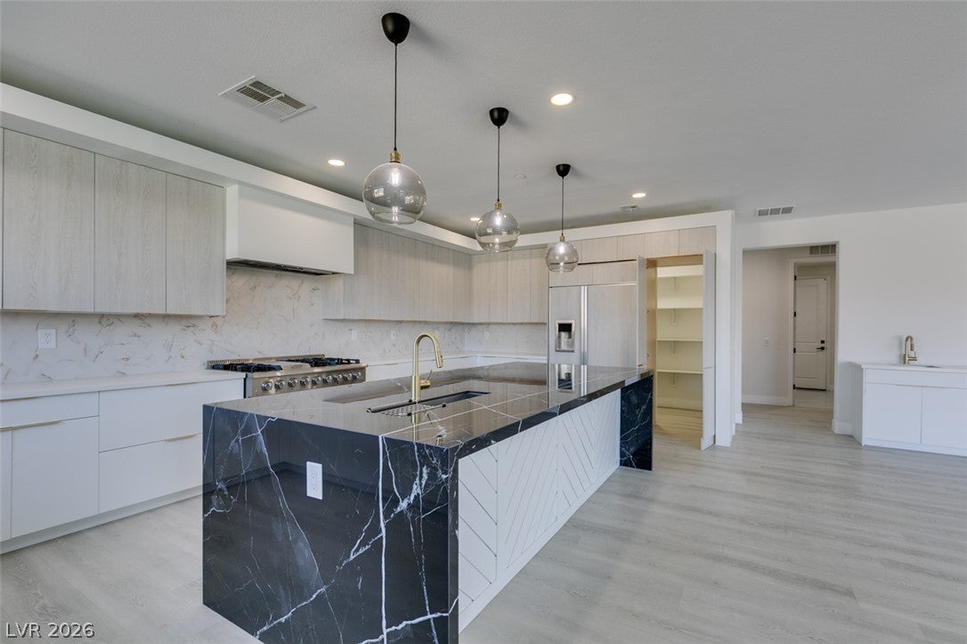 8741 Grand Pass Ct, Las Vegas, NV 89113 photo