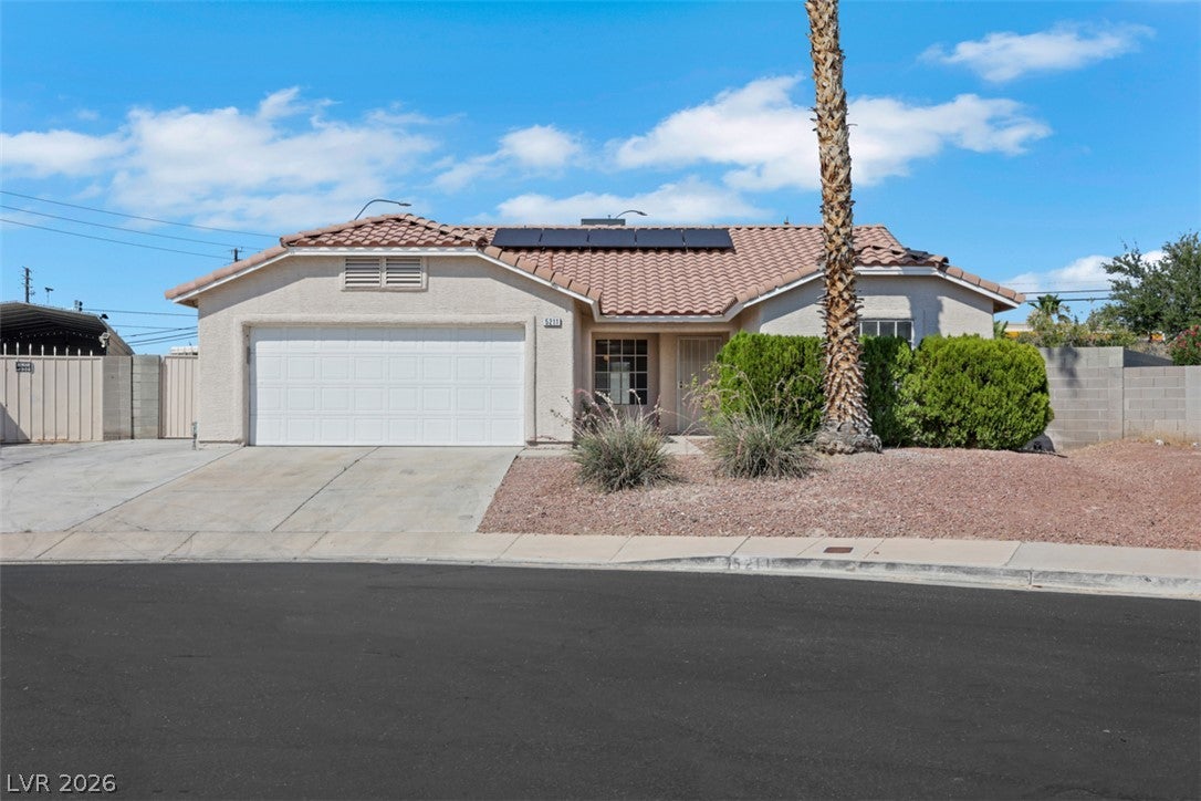 5211 Joshua Jose St, North Las Vegas, NV 89031 photo