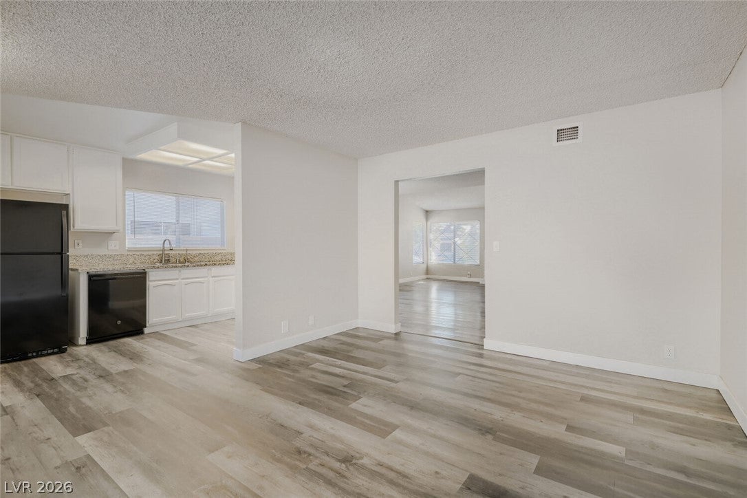 2343 Valleywood Rd, Henderson, NV 89014 photo