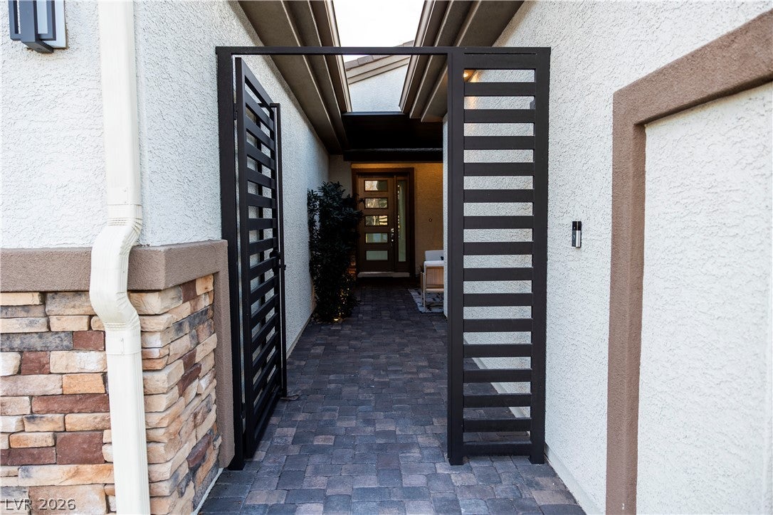 7433 Deschutes Cir, Las Vegas, NV 89129 photo