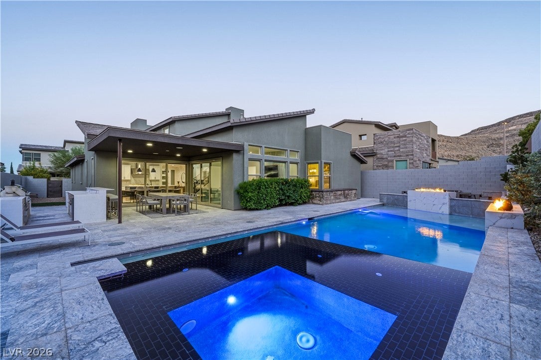 6865 Stellar Wind St, Las Vegas, NV 89135