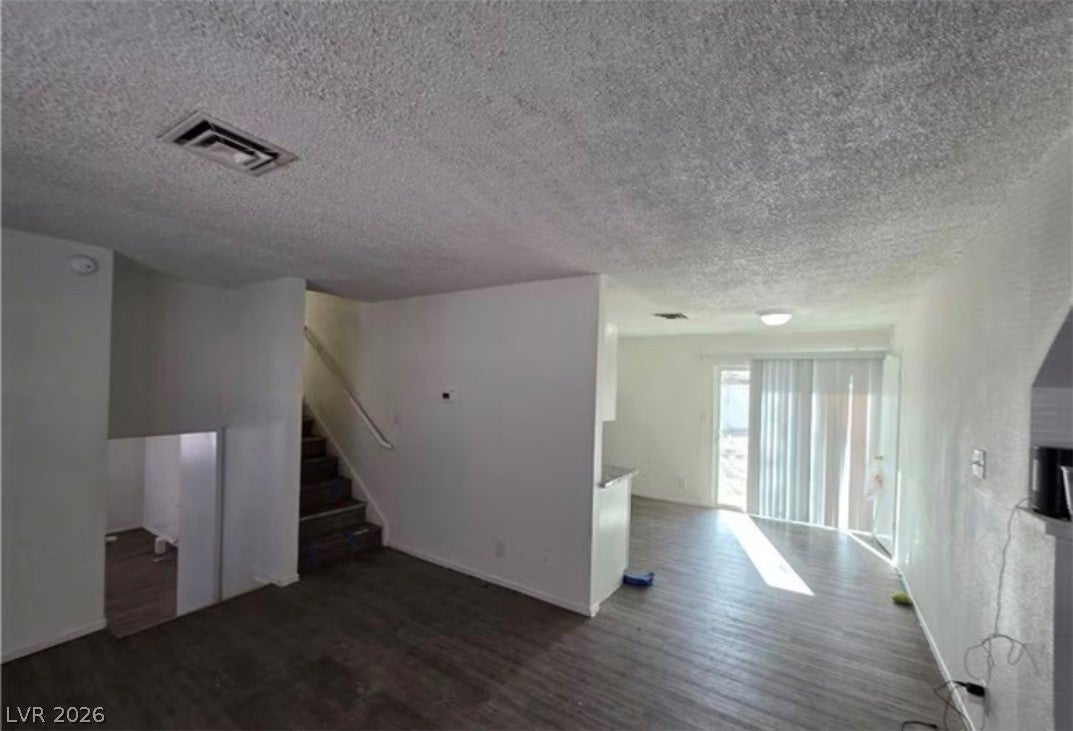 301 Lance Ave, North Las Vegas, NV 89030 photo