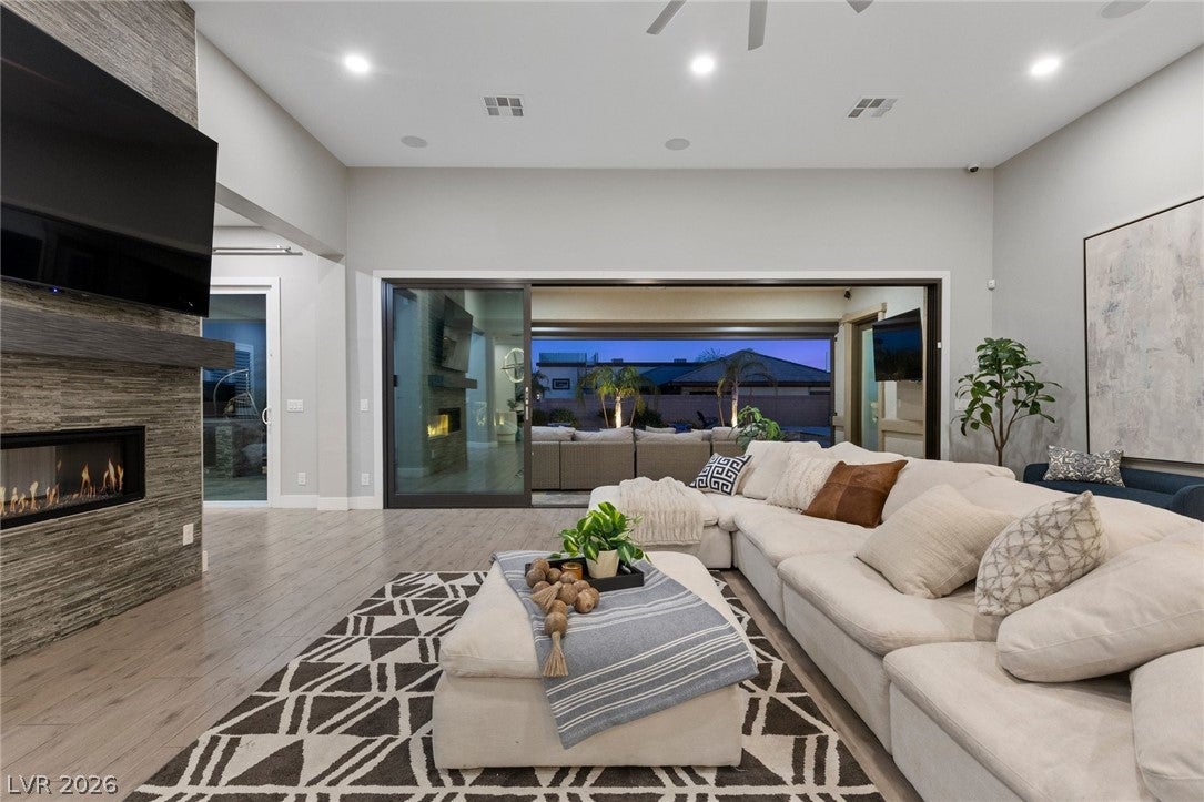 9841 W El Campo Grande Ave, Las Vegas, NV 89149 photo