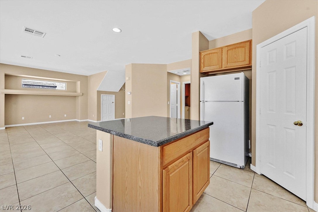 208 Tainted Berry Ave, North Las Vegas, NV 89031 photo