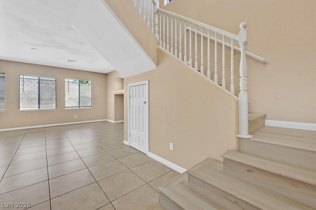 208 Tainted Berry Ave, North Las Vegas, NV 89031 photo