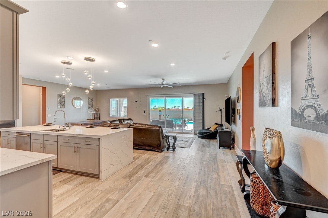 5241 Brayden Ct, Las Vegas, NV 89131 photo