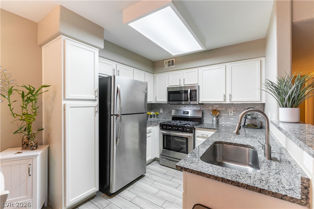 3174 Tarpon Dr, Las Vegas, NV 89120