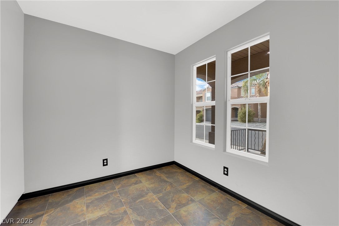 9074 Hombard Ave, Las Vegas, NV 89148 photo