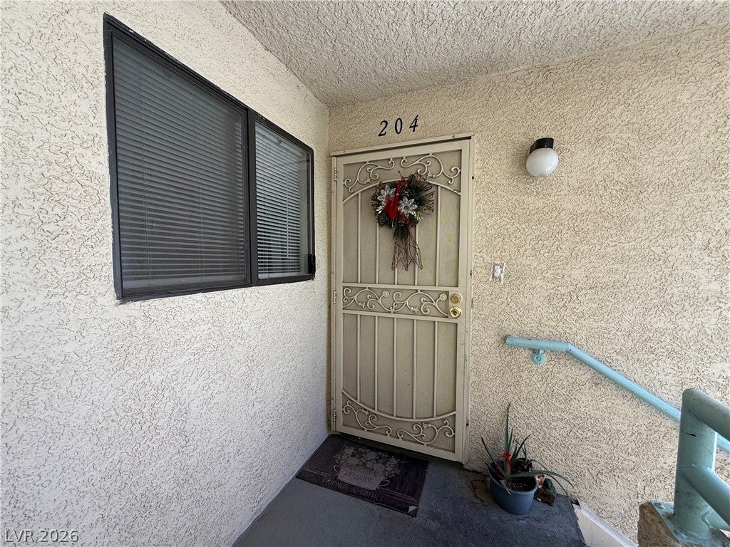 960 N Sloan Ln #204, Las Vegas, NV 89110 photo