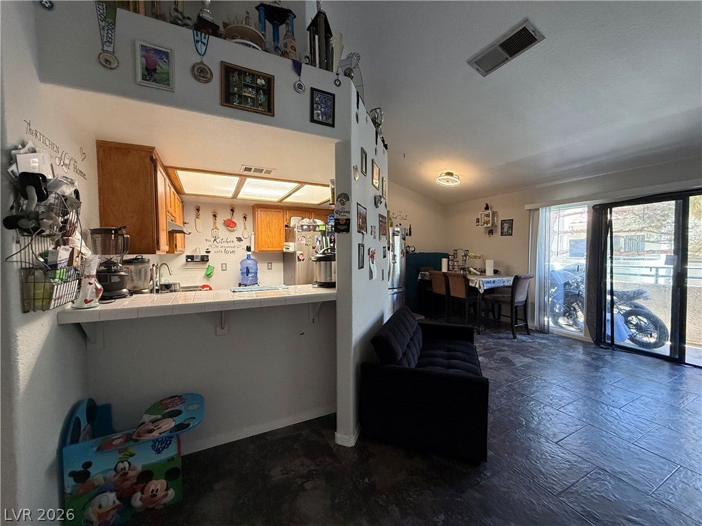 960 N Sloan Ln #204, Las Vegas, NV 89110 photo