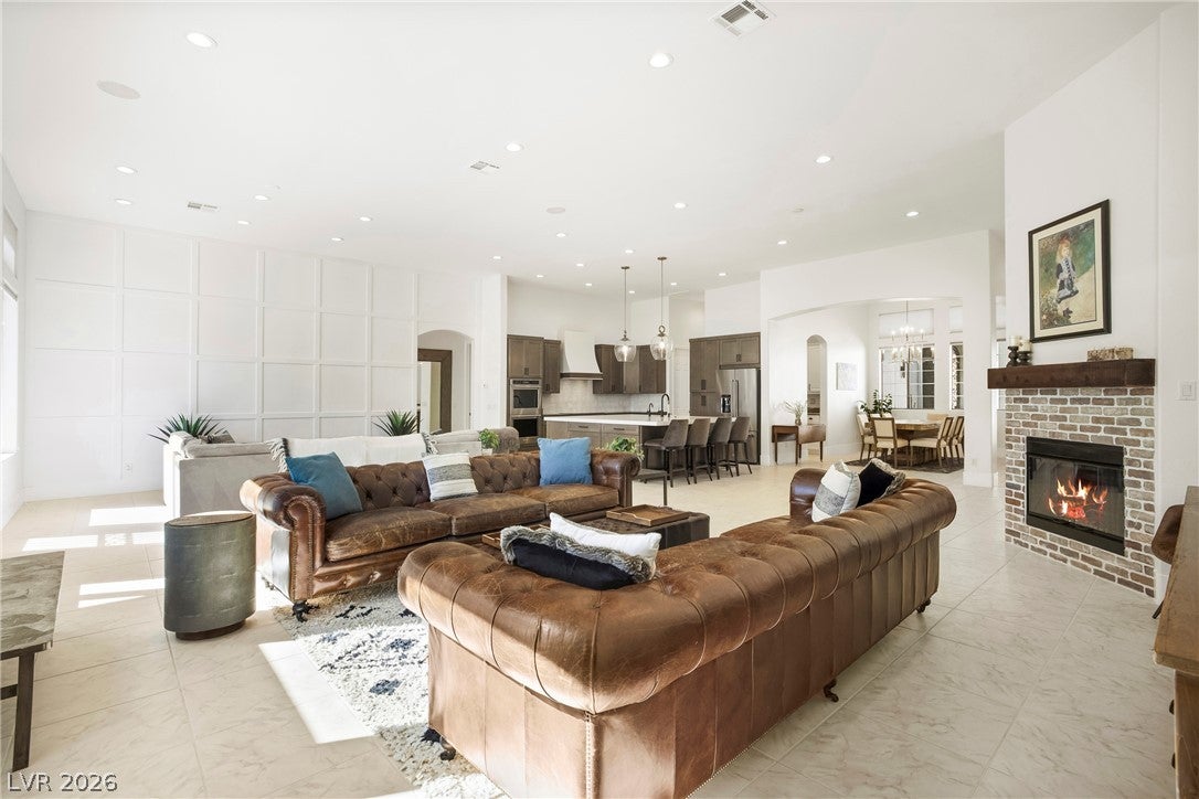 246 Calle Palacio St, Henderson, NV 89012 photo