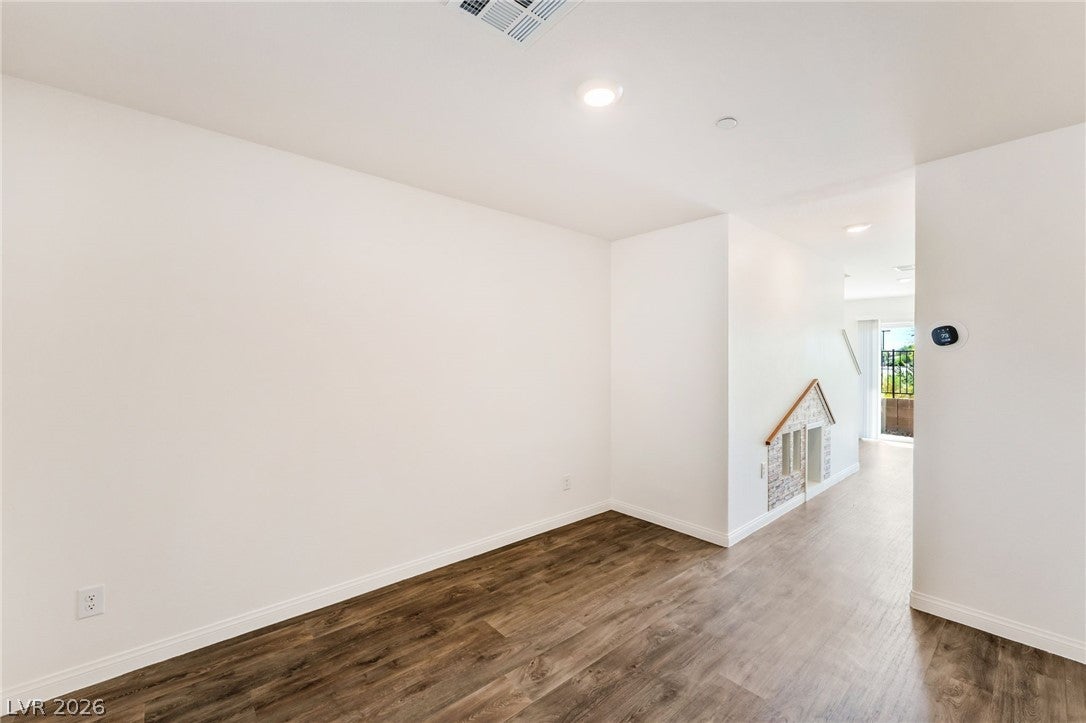 10083 Vibrant Moon Ave, Las Vegas, NV 89129 photo