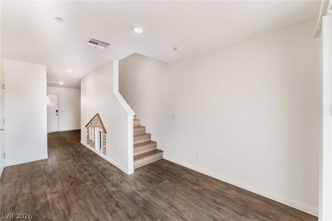 10083 Vibrant Moon Ave, Las Vegas, NV 89129 photo