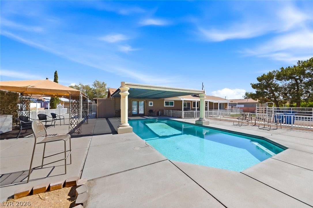 285 E Shelbourne Ave, Las Vegas, NV 89123 photo