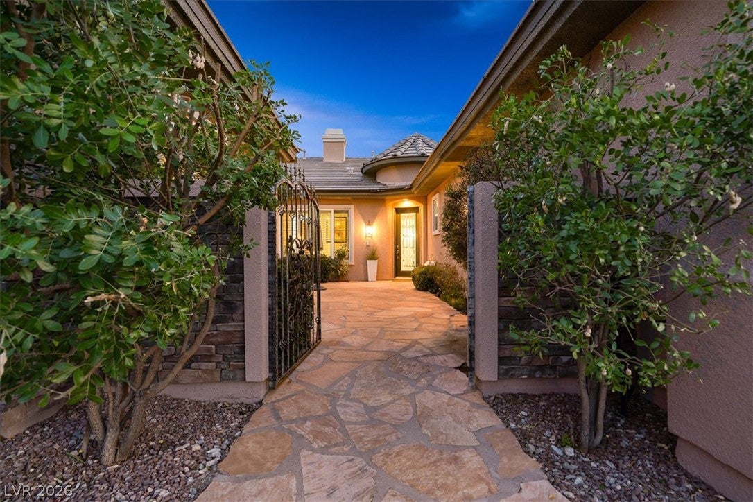 11541 Bohemian Forest Ave, Las Vegas, NV 89138 photo