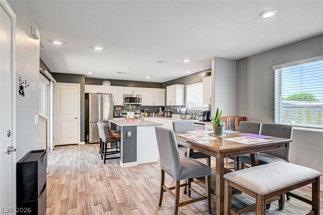 5617 Craftsman Ave, Las Vegas, NV 89122 photo