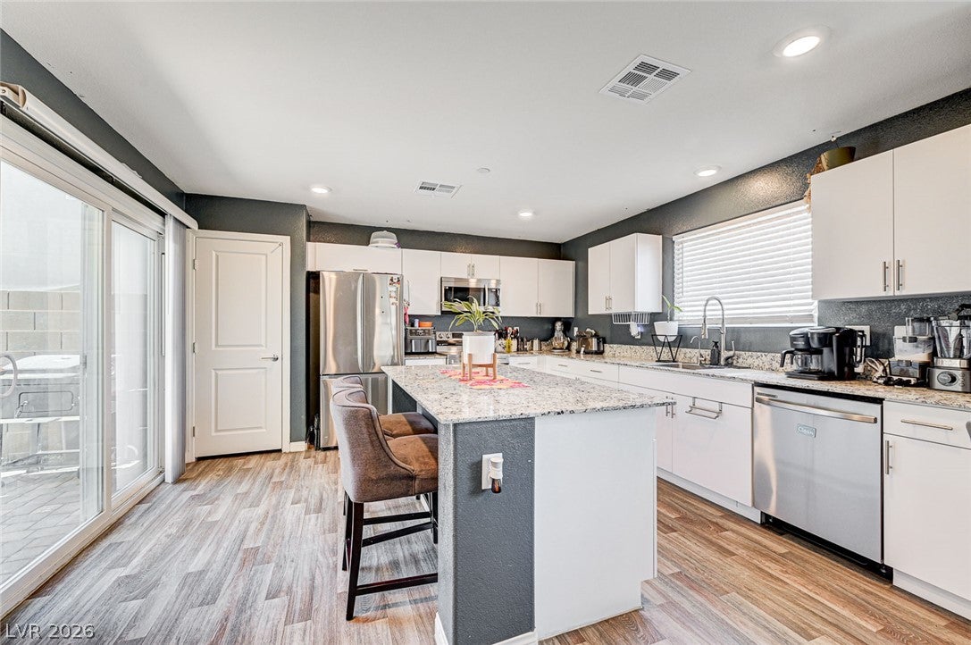 5617 Craftsman Ave, Las Vegas, NV 89122 photo