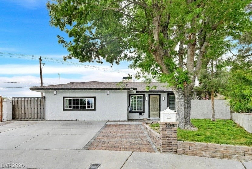 905 Vaughn St, Las Vegas, NV 89101