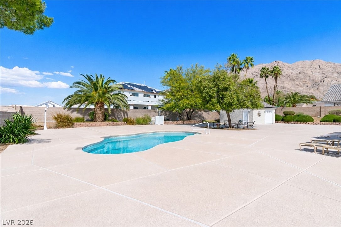 6860 Historic Legacy Ct, Las Vegas, NV 89110 photo