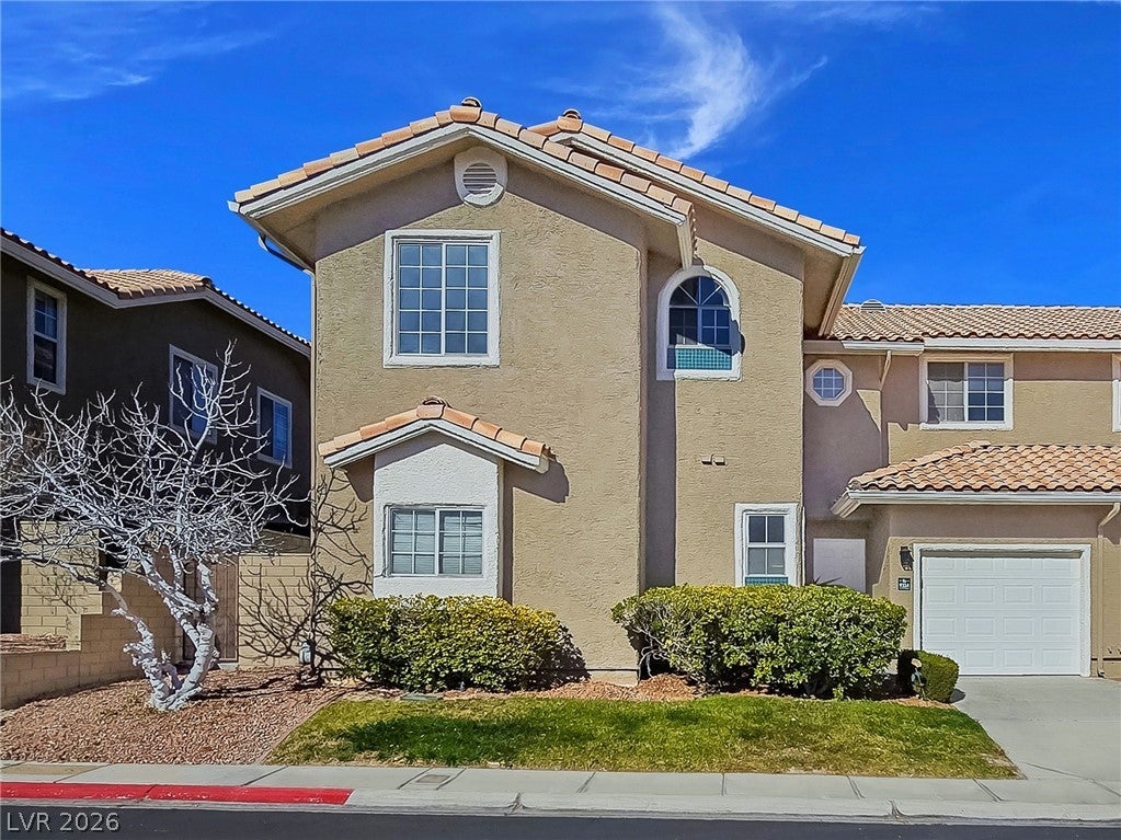 9334 Peace Pipe Ct, Las Vegas, NV 89117 photo