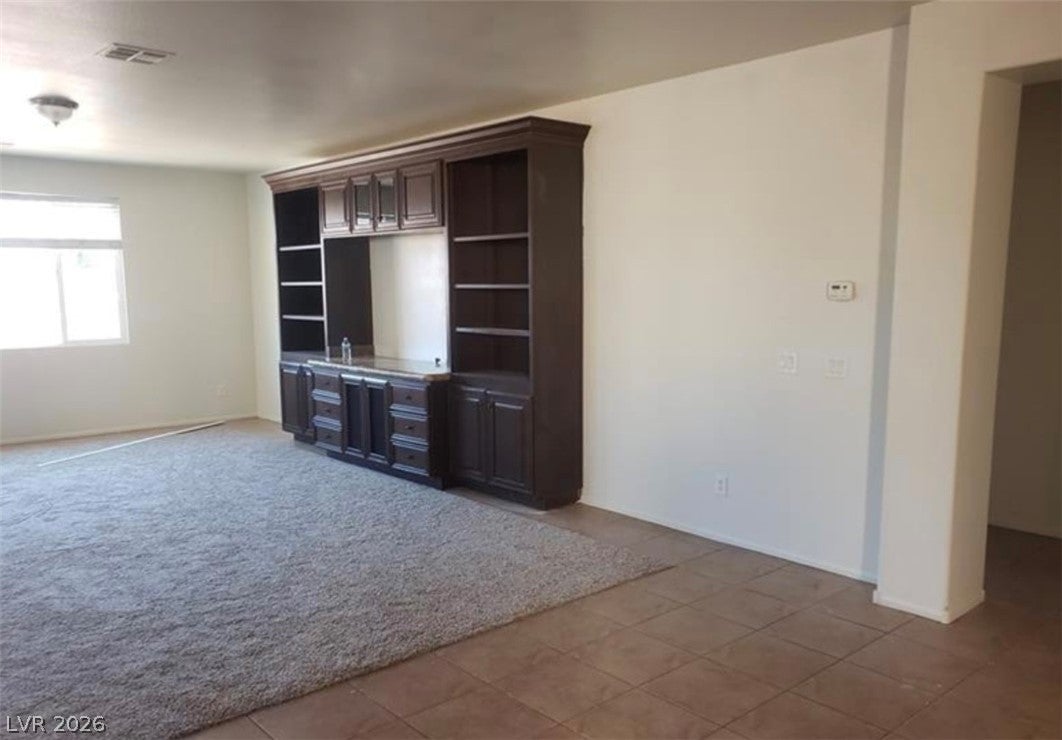 7112 Whitford St, Las Vegas, NV 89166 photo