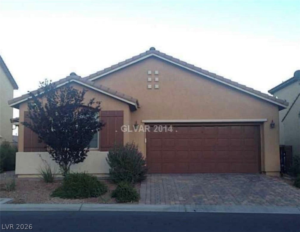 7112 Whitford St, Las Vegas, NV 89166 photo