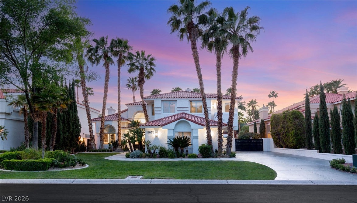 1905 Iron Ridge Dr, Las Vegas, NV 89117