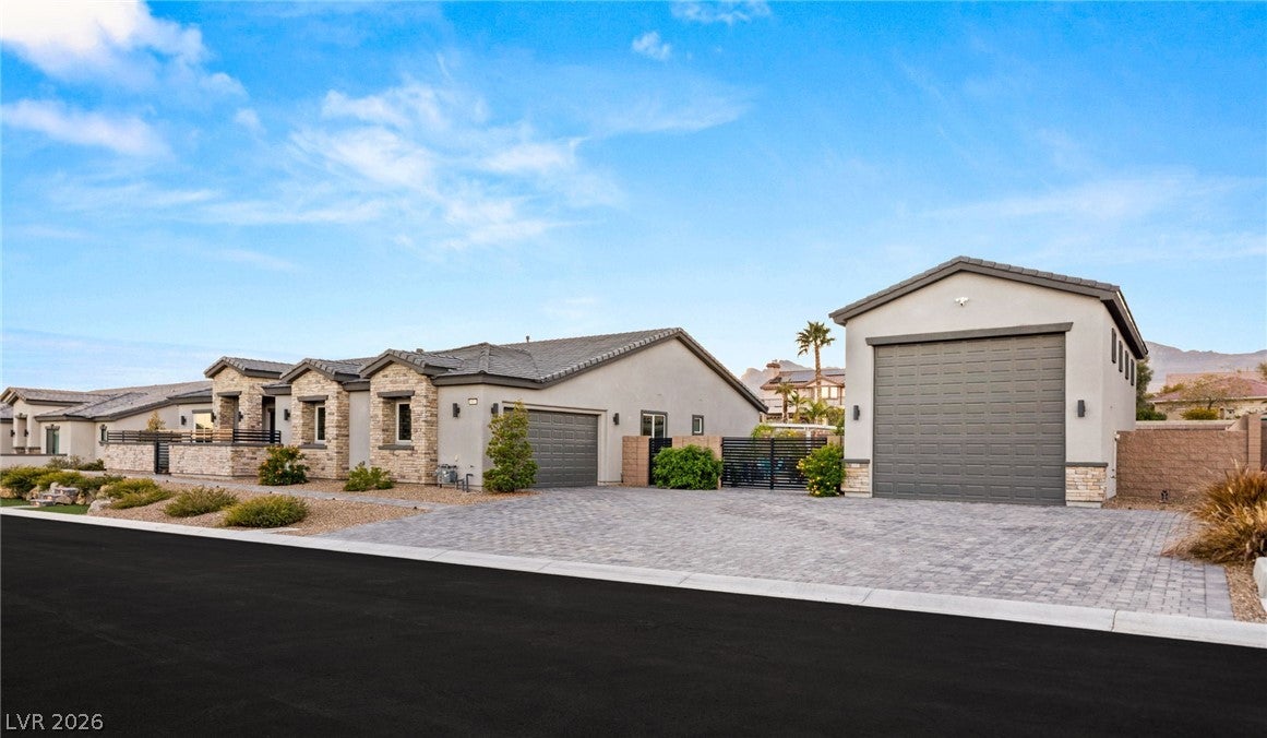 5865 Alice Landing Ct, Las Vegas, NV 89149 photo