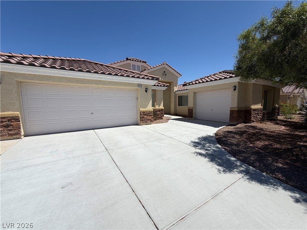 6410 Veranda Falls Ct, Las Vegas, NV 89130 photo