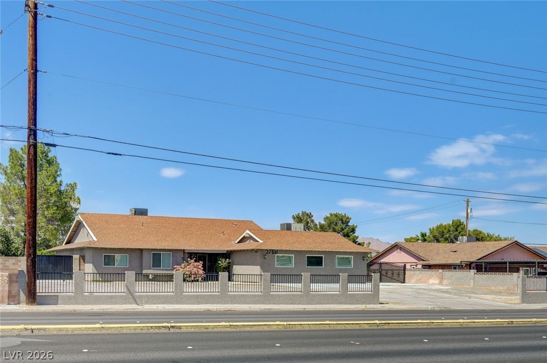 3768 E Russell Rd, Las Vegas, NV 89120 photo
