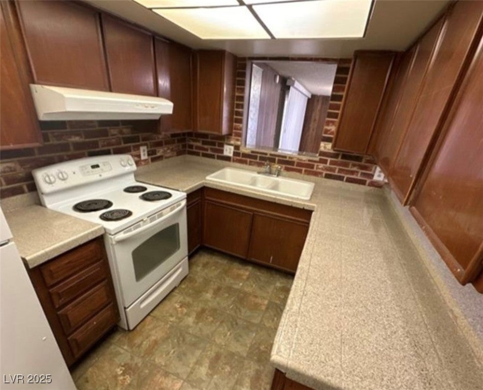 309 Rossmoyne Ave, North Las Vegas, NV 89030 photo