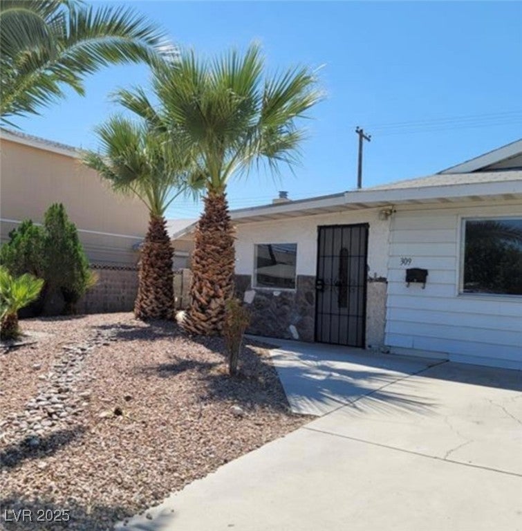309 Rossmoyne Ave, North Las Vegas, NV 89030 photo