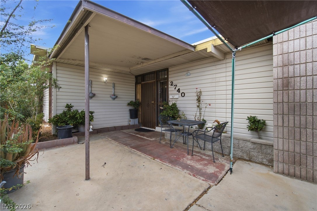 2740 Reynolds Ave, North Las Vegas, NV 89030 photo