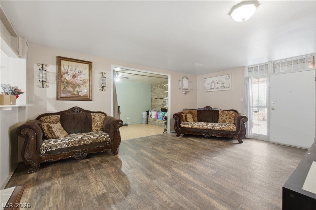 2740 Reynolds Ave, North Las Vegas, NV 89030 photo