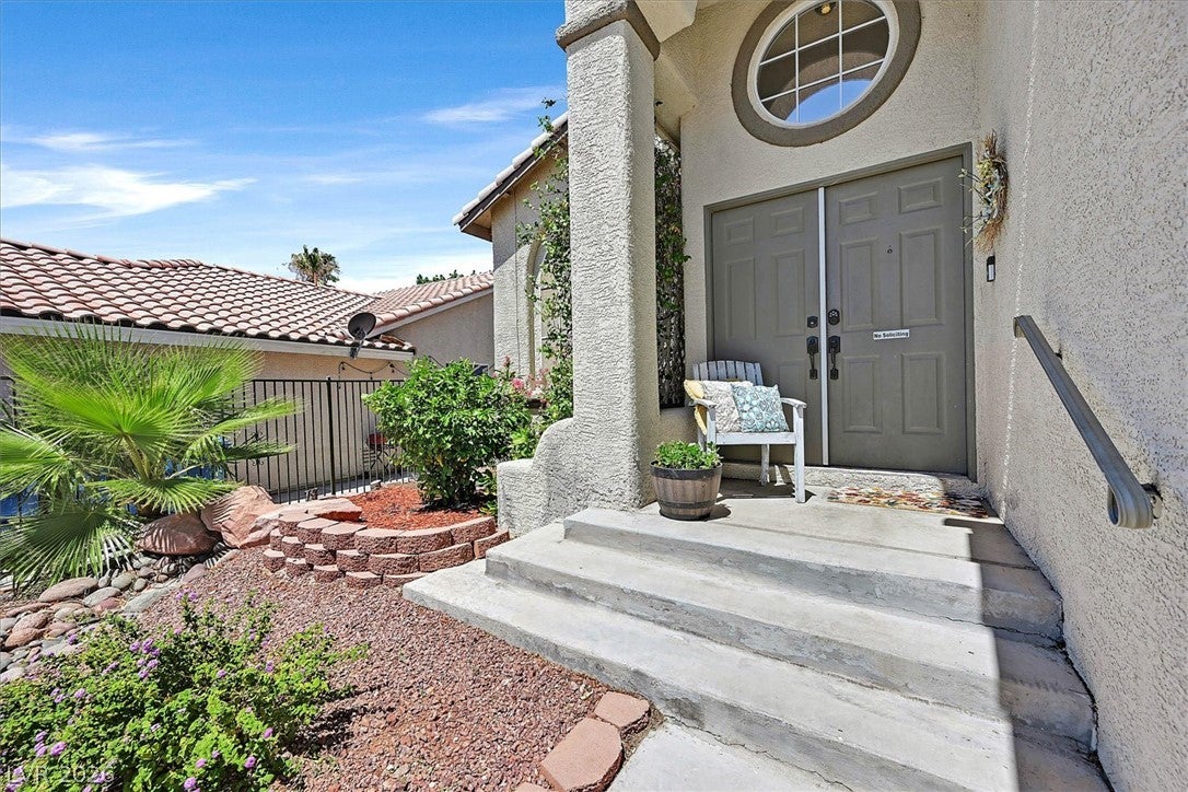 1579 Tangerine Rose Dr, Las Vegas, NV 89142 photo