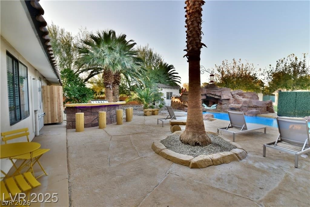 2926 E Eldorado Ln, Las Vegas, NV 89120 photo