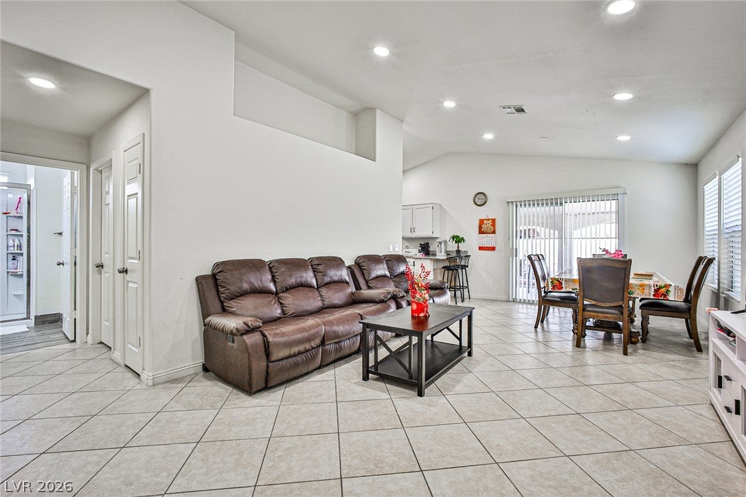 5519 Night Swim Ln, Las Vegas, NV 89113 photo