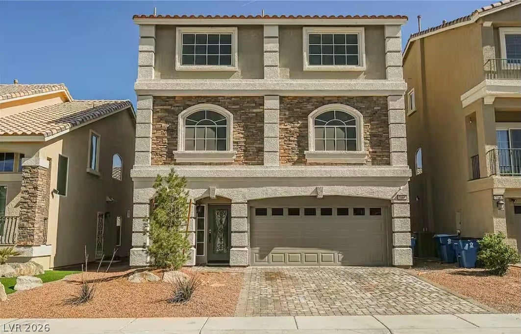 7066 Bronco St, Las Vegas, NV 89118