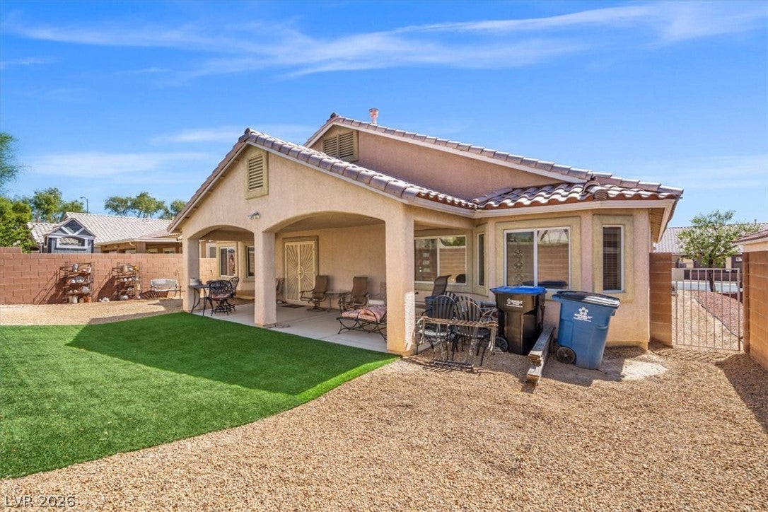 6217 Double Oak St, North Las Vegas, NV 89031 photo