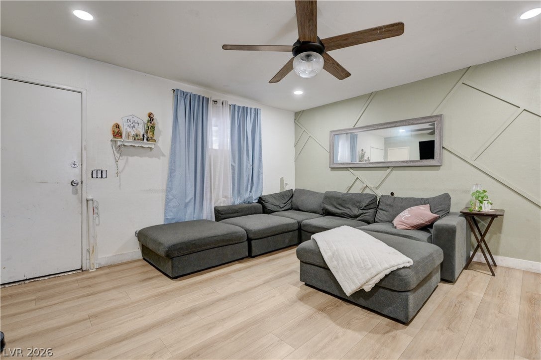 2124 Kenneth Rd, North Las Vegas, NV 89030 photo