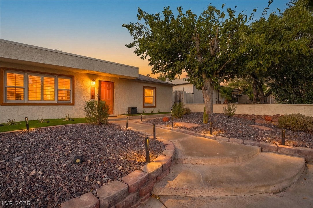 118 Ocotillo St, Henderson, NV 89015