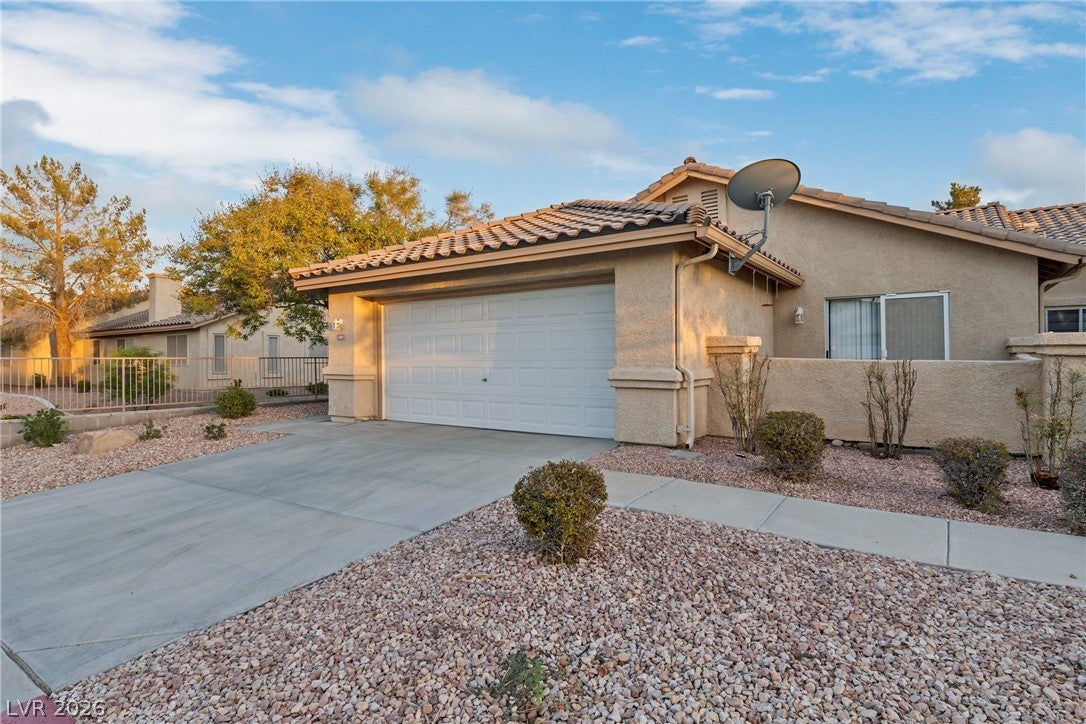 2035 Warm Spring Rd, Las Vegas, NV 89119