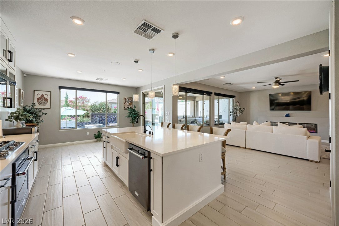 12439 Iron Bluff Ave, Las Vegas, NV 89138 photo