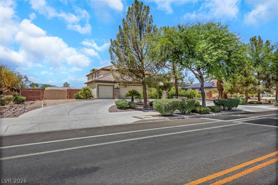 8101 Bradley Rd, Las Vegas, NV 89131 photo