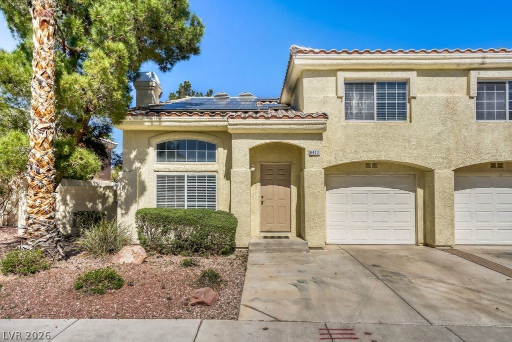 8412 Blue Island Ave, Las Vegas, NV 89129