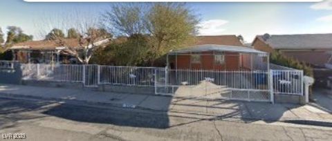 Single Family Residence in Las Vegas NV 2732 Johannson Lane.jpg